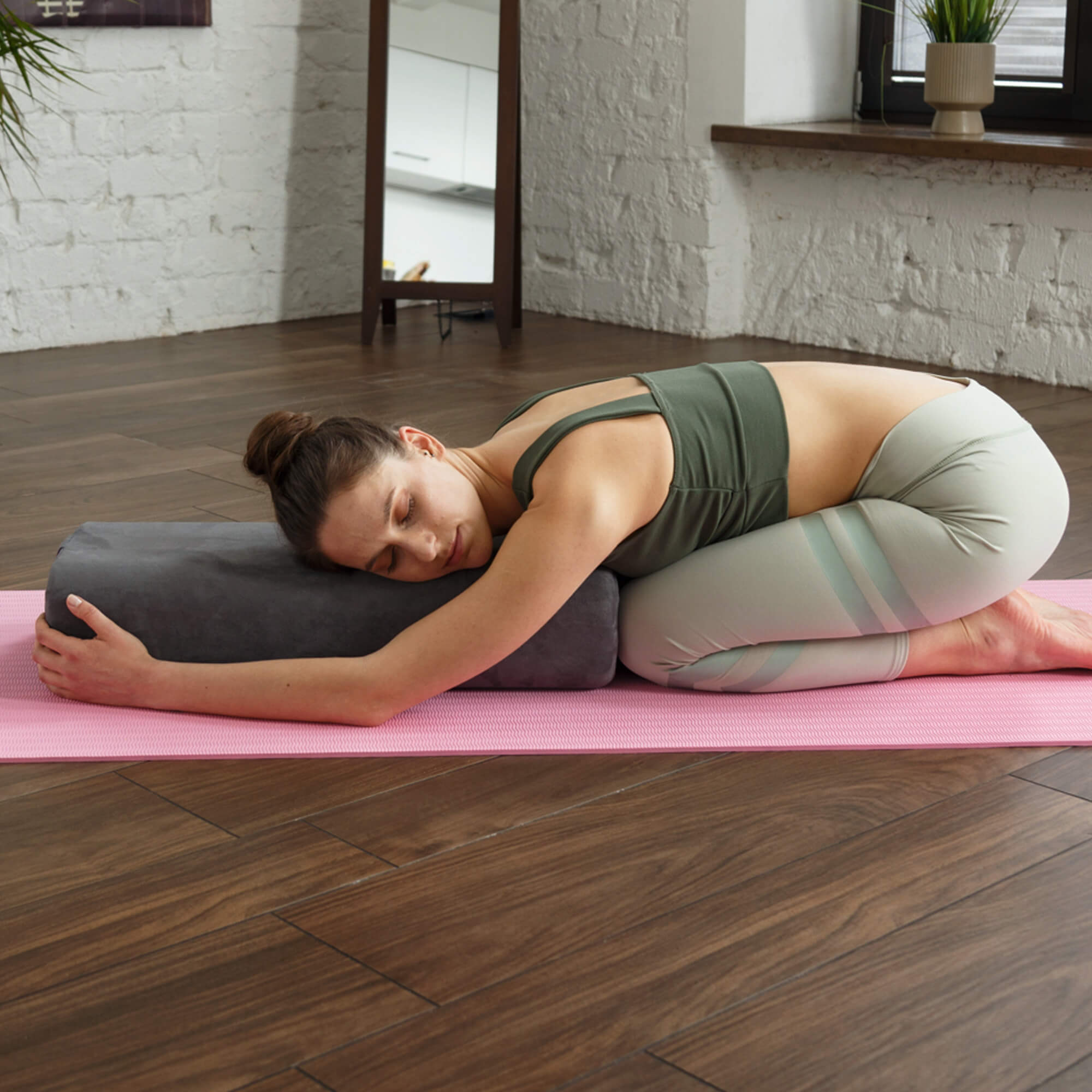 Pale pink yoga mat  Elevate Your Workouts with Comfort and Style